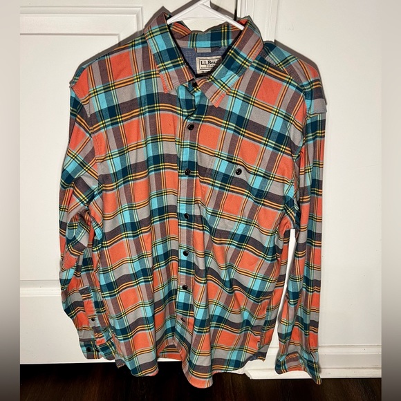 L.L. Bean Mens Button down - Picture 1 of 4